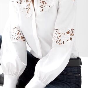 NWT🎉 Host pick🎉🥳🎊🎉White House black market Embroidered white women’s blouse